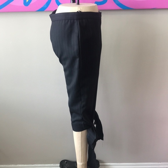 Moschino Gray Pin Striped Knee Length Pants - Picture 4 of 8